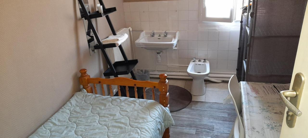 Le Parisien Hotel Saintes Eksteriør billede