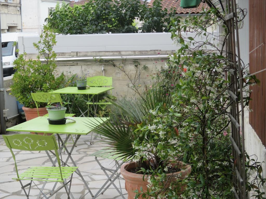 Le Parisien Hotel Saintes Eksteriør billede