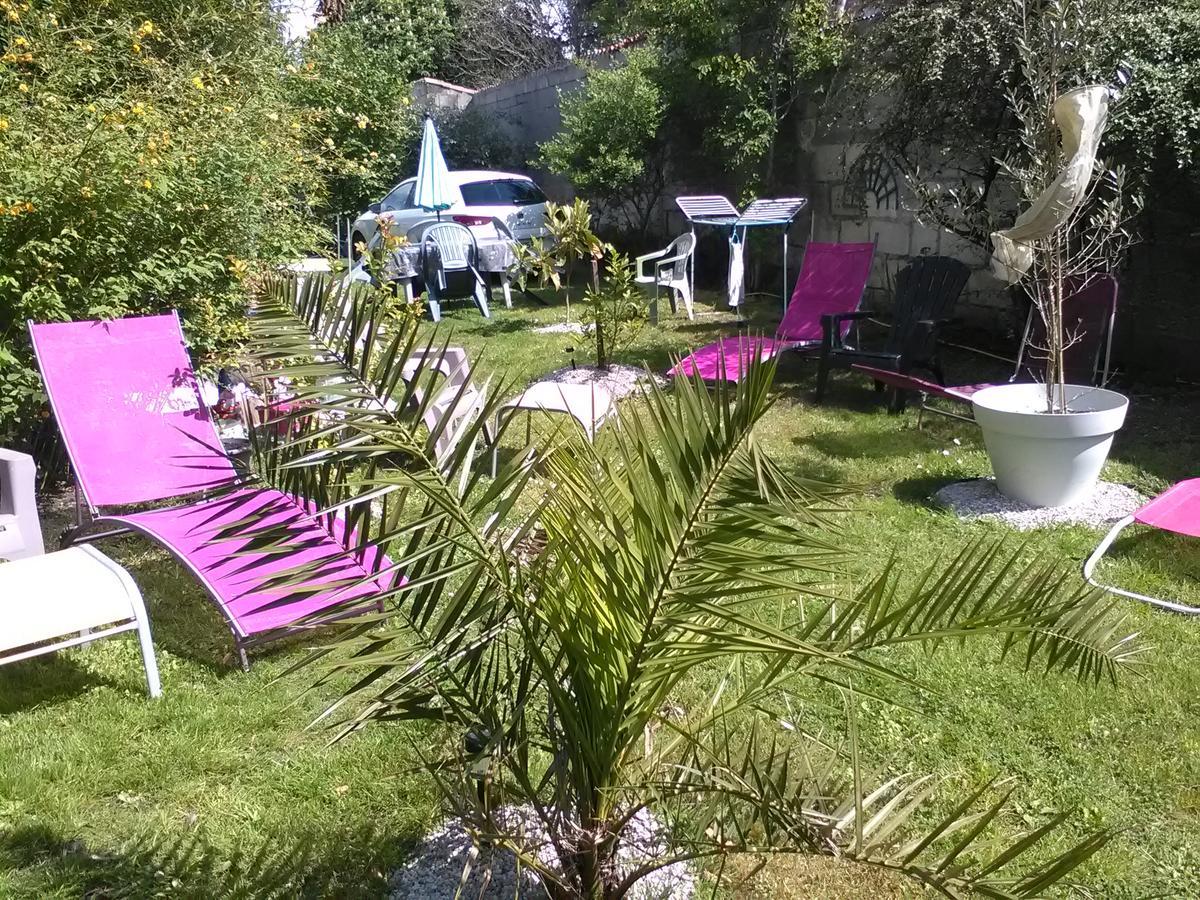 Le Parisien Hotel Saintes Eksteriør billede
